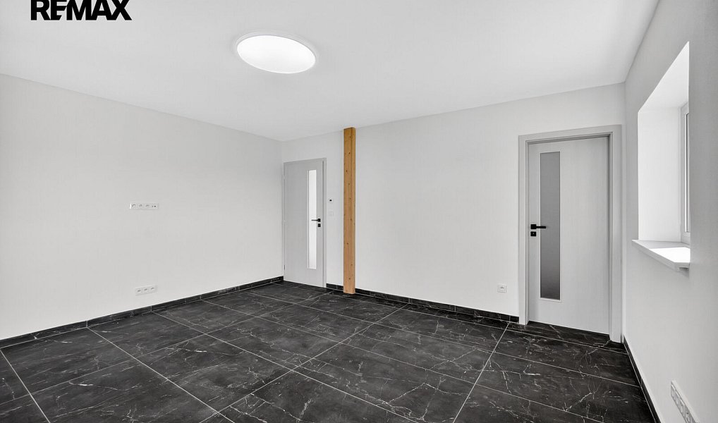 Prodej domu 224 m² s pozemkem 959 m², Dobšice – náhled fotky 16
