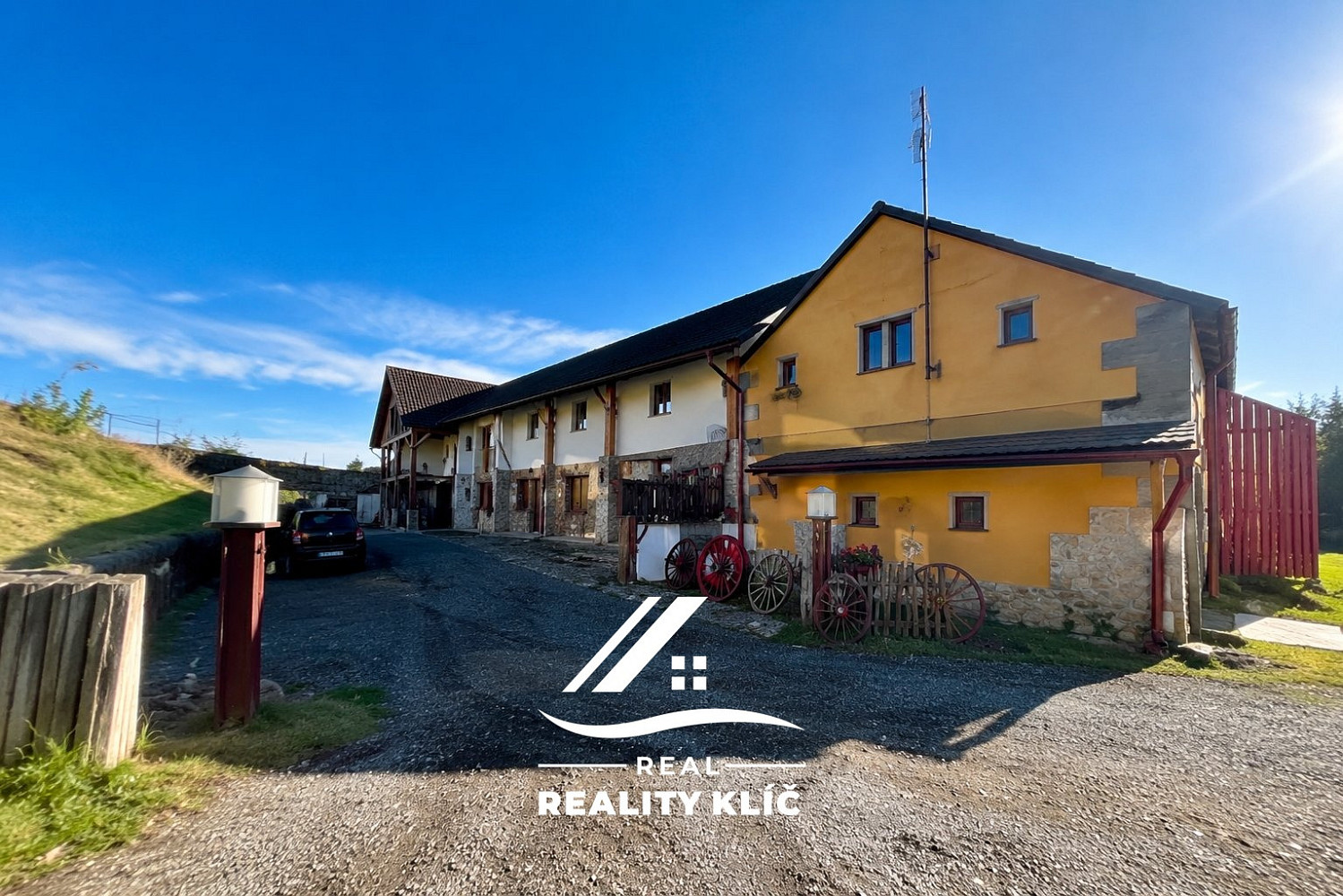 Pronájem bytu 3+1 87 m² – fotografie 3