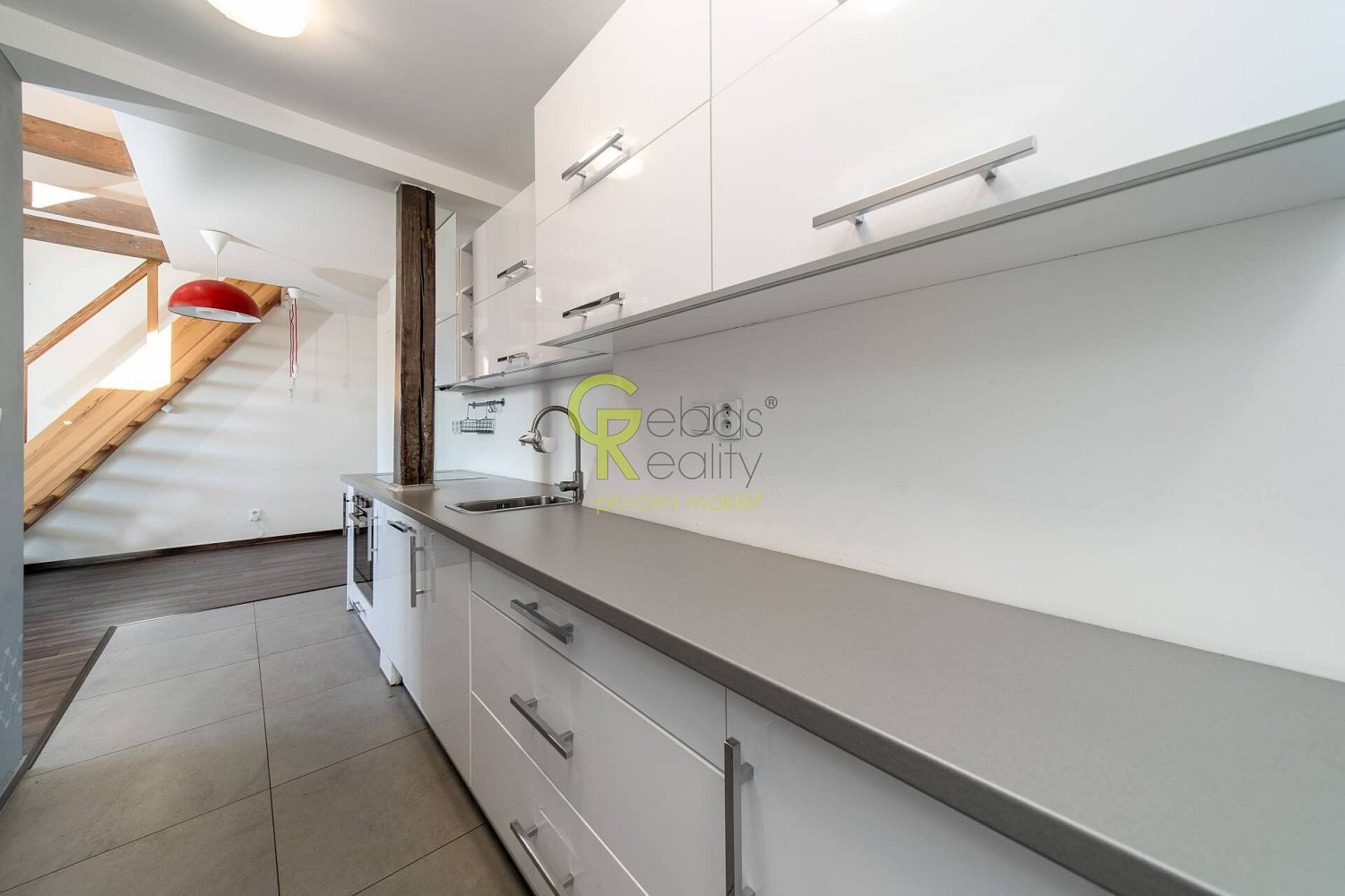 Pronájem bytu 2+kk 64 m²