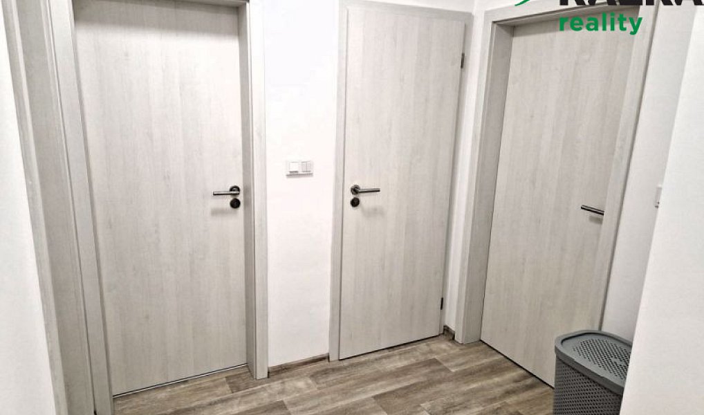 Prodej bytu 4+kk 84 m², Karlovy Vary – náhled fotky 9