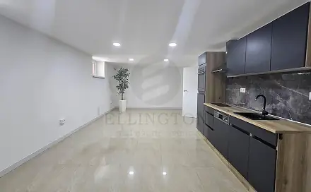 Prodej kanceláře 49 m², Javorová, Praha 8 - Kobylisy