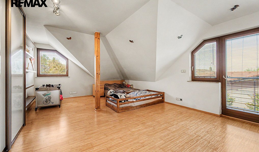 Prodej domu 181 m² s pozemkem 731 m², Praha – náhled fotky 11