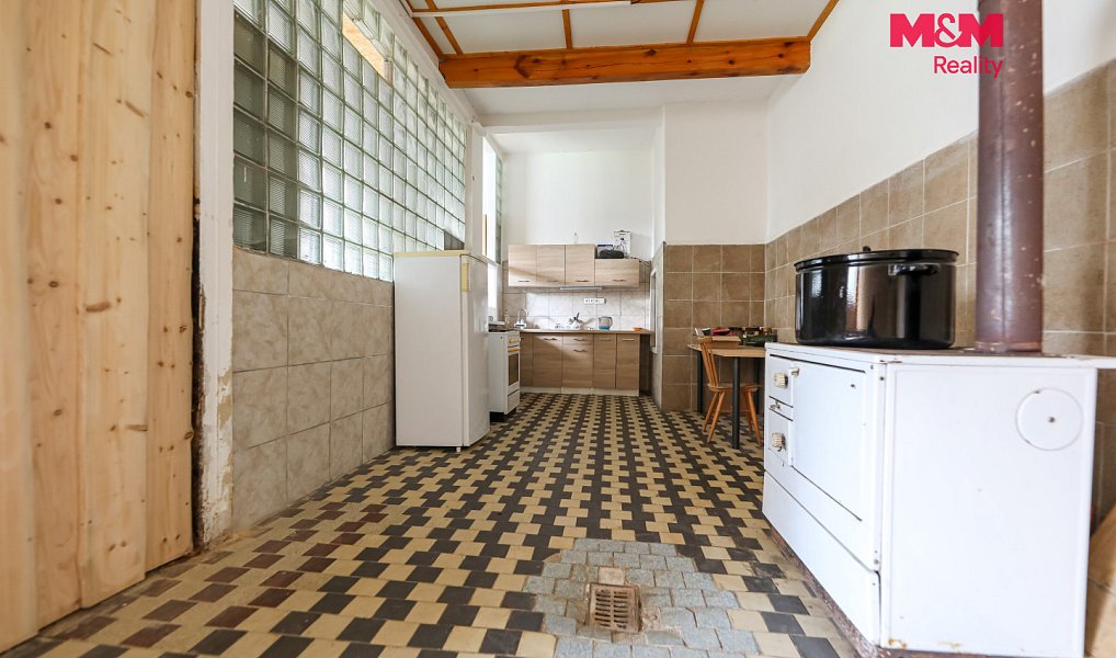 Prodej obchodních prostor 1 100 m², Černošín – náhled fotky 8