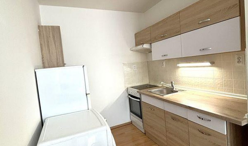 Pronájem bytu 2+kk 41 m², Jílové u Prahy – náhled fotky 4