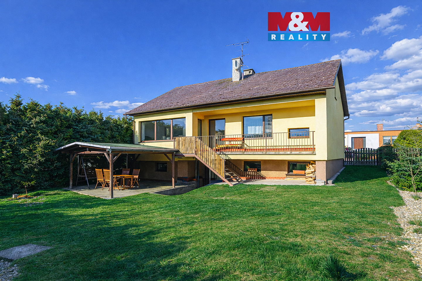 Prodej domu 236 m² s pozemkem 666 m²