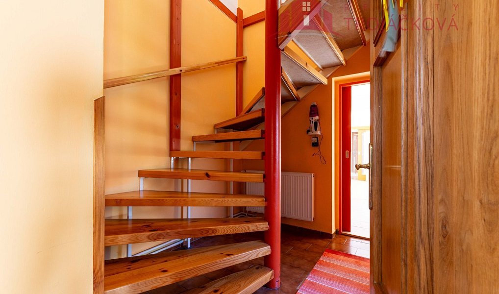 Prodej domu 260 m² s pozemkem 488 m², Rožnov pod Radhoštěm – náhled fotky 14