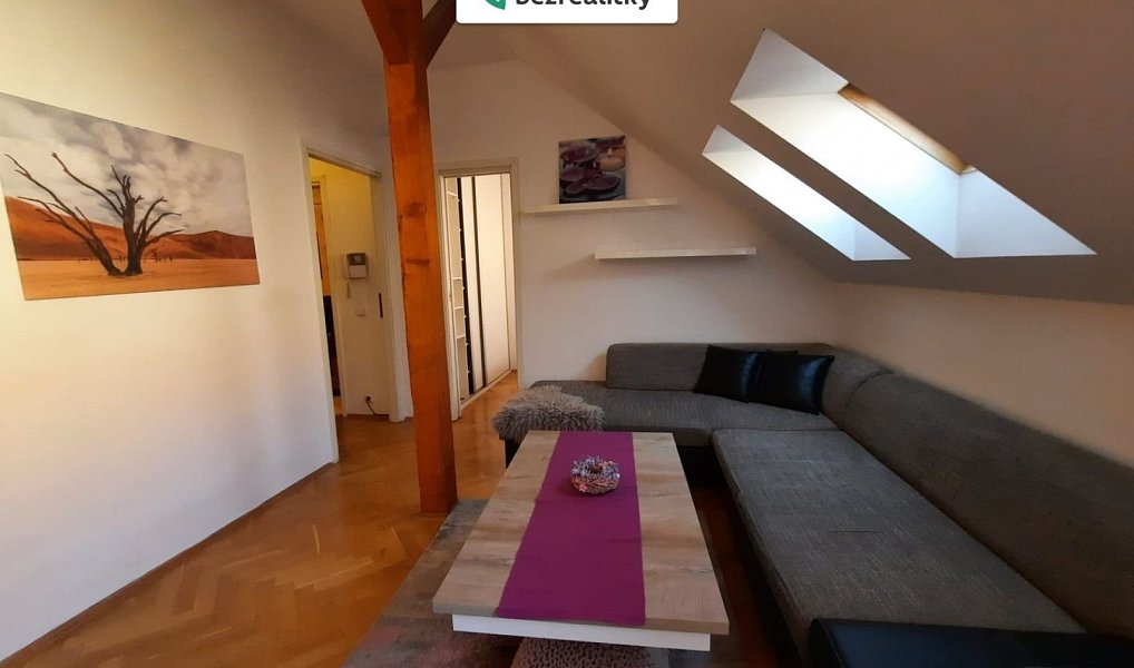 Prodej bytu 1+kk 35 m², Praha – náhled fotky 3