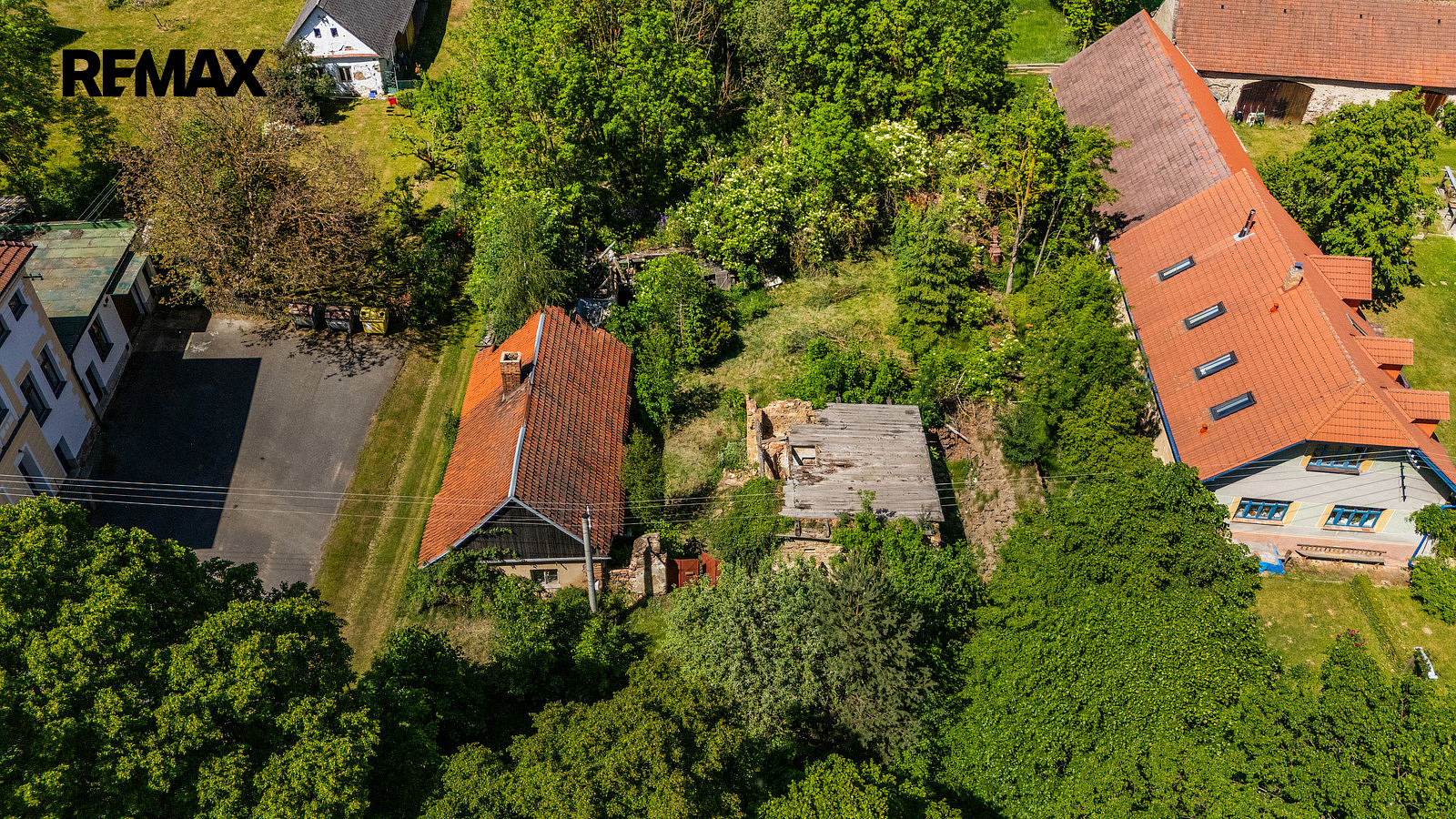 Prodej stavebního pozemku 1 677 m² — photo 3