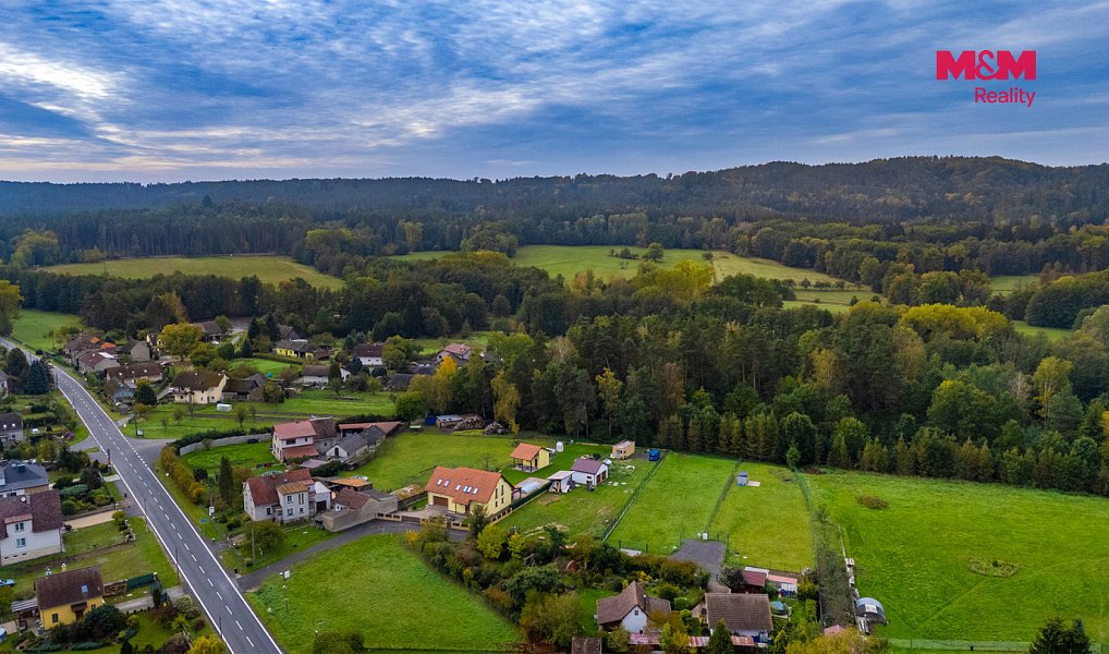 Prodej stavebního pozemku 1 219 m², Žďár – náhled fotky 3