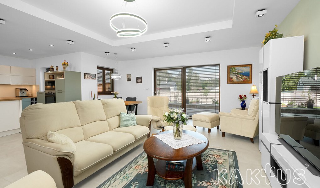 Prodej domu 217 m² s pozemkem 916 m², Tichá – náhled fotky 9