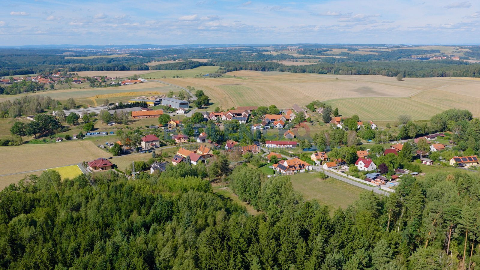 Prodej stavebního pozemku 2 158 m² – fotografie 4