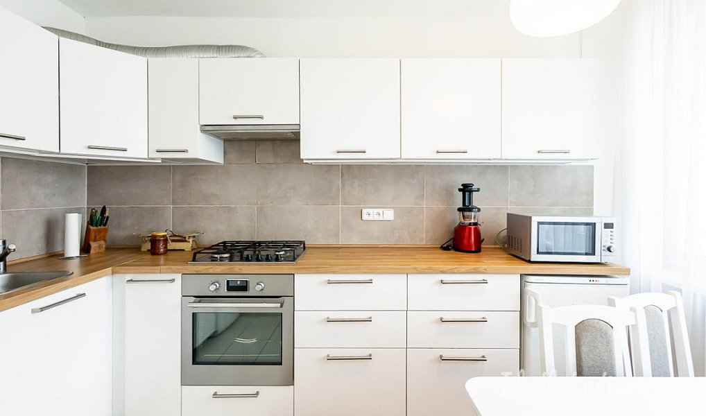 Pronájem bytu 3+1 78 m², Praha – náhled fotky 3