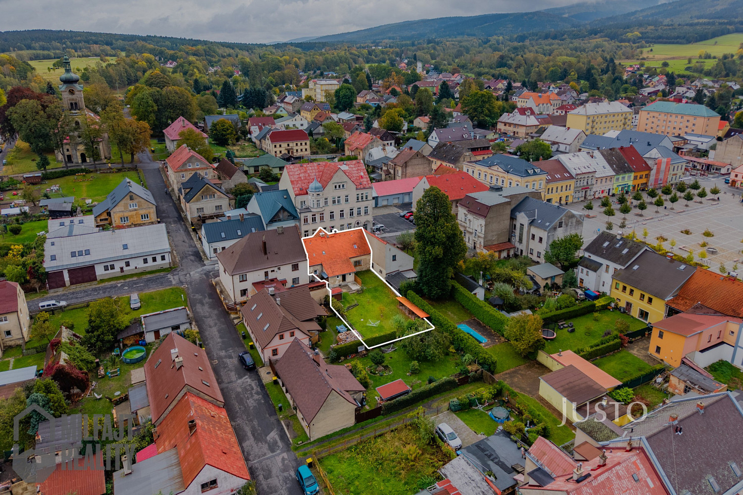 Prodej domu 193 m² s pozemkem 222 m² – fotografie 2