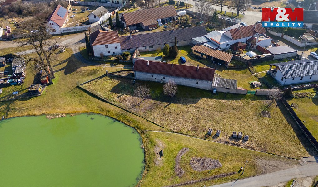 Prodej stavebního pozemku 889 m², Býkev – náhled fotky 3