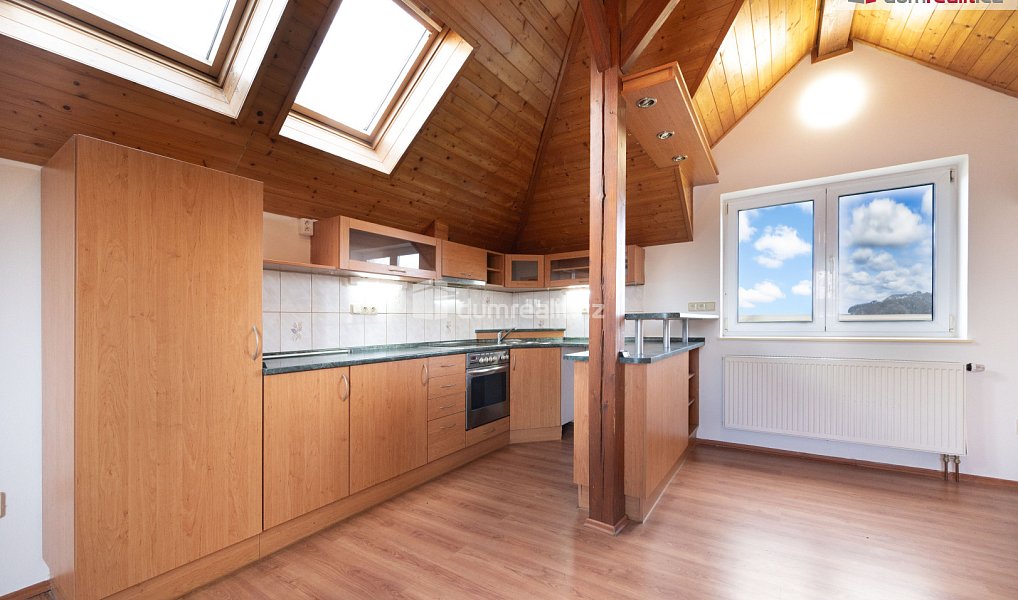 Prodej domu 253 m² s pozemkem 2 075 m², Dolní Třebonín – náhled fotky 26
