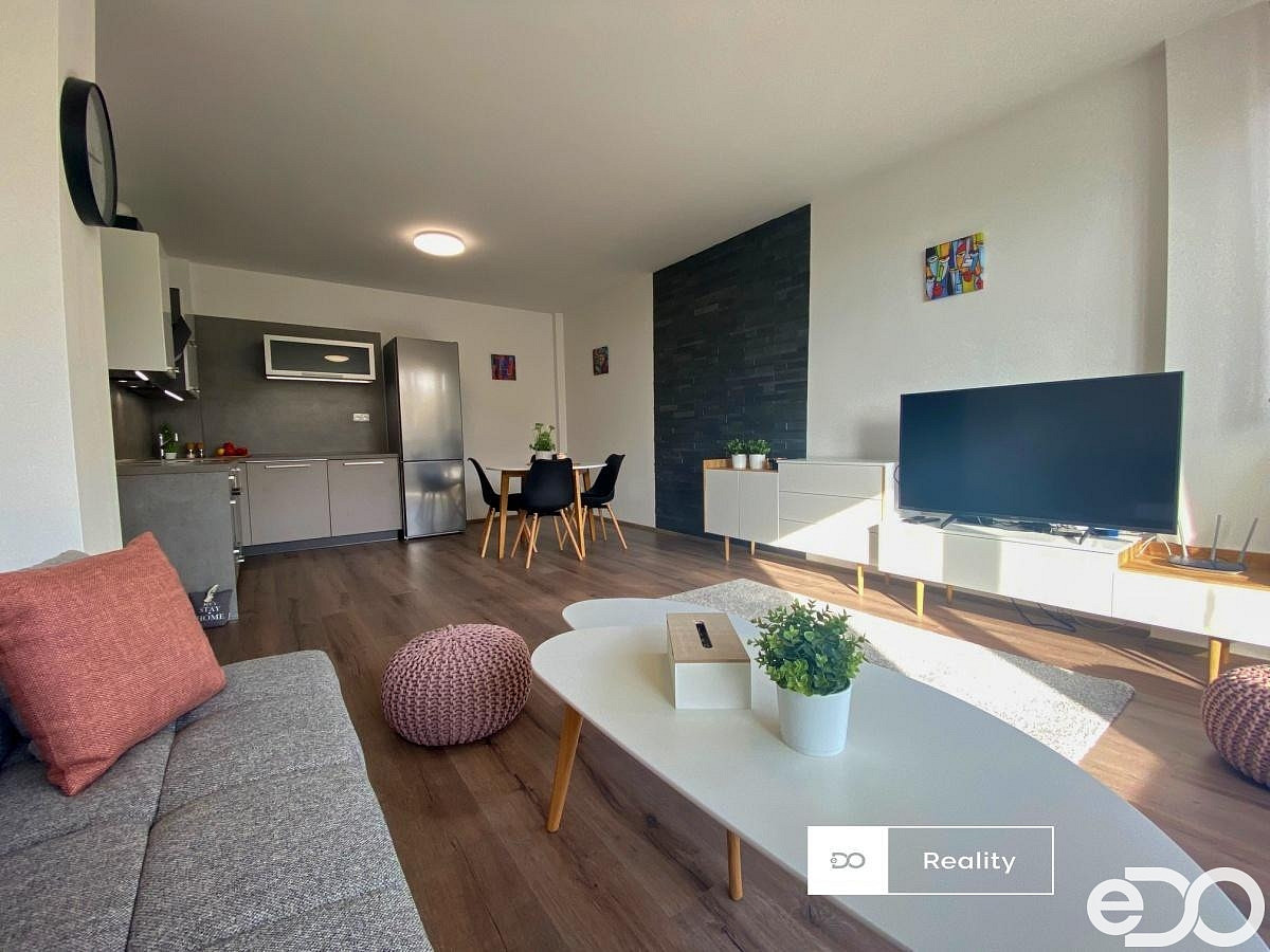 Pronájem bytu 2+kk 69 m²