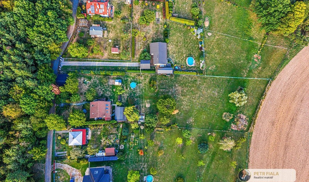 Prodej stavebního pozemku 1 000 m², Čisovice – náhled fotky 10
