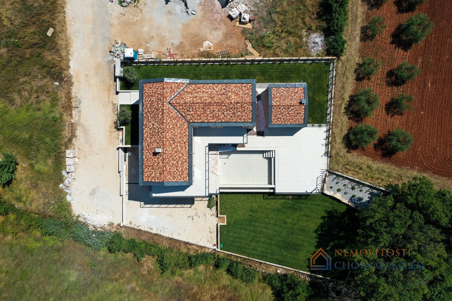 Prodej domu 377 m² s pozemkem 974 m² - Ansicht 5