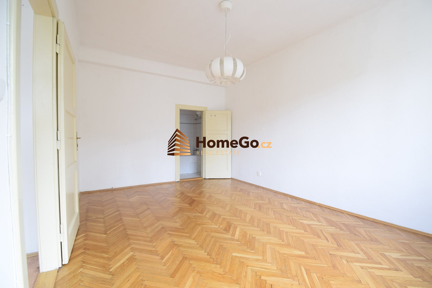 Pronájem bytu 2+kk 53 m² – fotografie 4