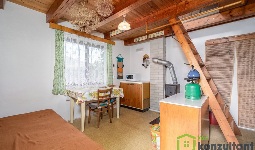 Prodej zahrady 1 133 m², Malé Žernoseky – náhled fotky 7