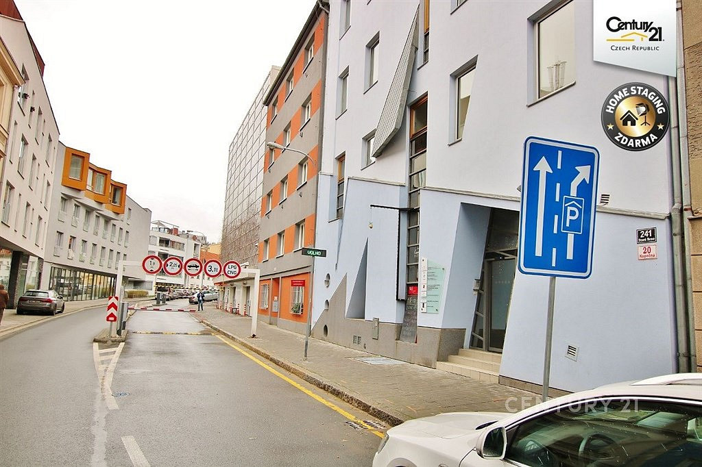 Pronájem kanceláře 17 m² — photo 3