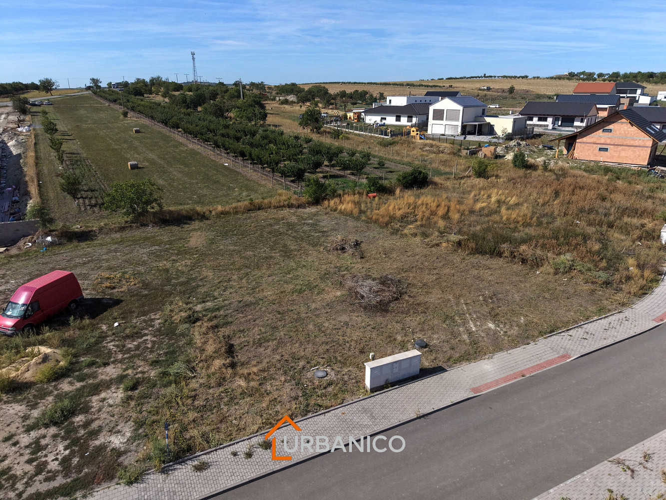 Prodej stavebního pozemku 654 m² – fotografie 4