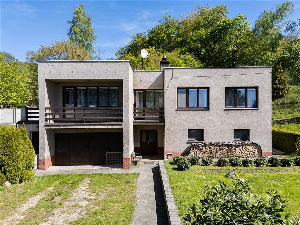 Prodej domu 198 m² s pozemkem 1 875 m² — photo 2