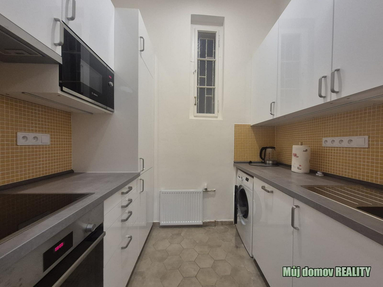 Pronájem bytu 1+1 38 m²