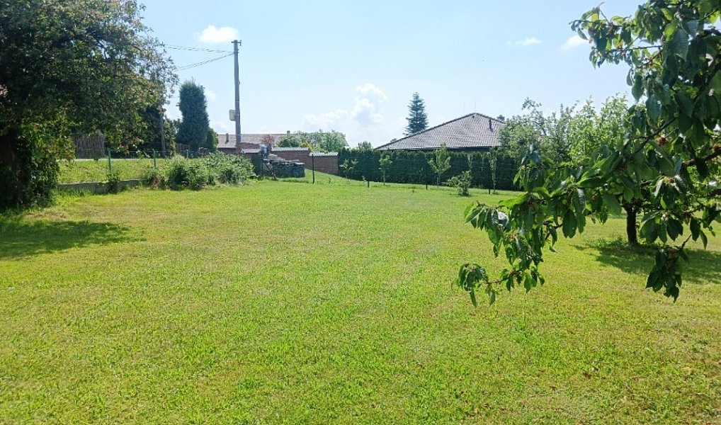 Prodej stavebního pozemku 700 m², Zbyslavice – náhled fotky 4