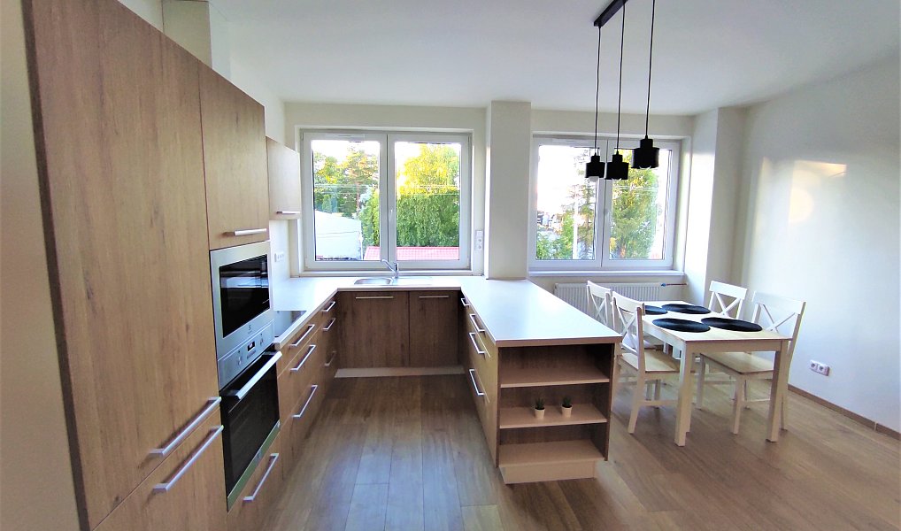 Pronájem bytu 2+kk 62 m², Rohatec – náhled fotky 3