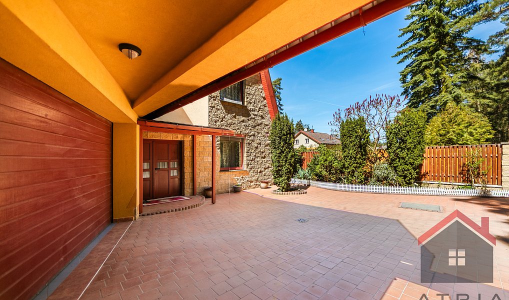 Prodej domu 275 m² s pozemkem 587 m², Plzeň – náhled fotky 5