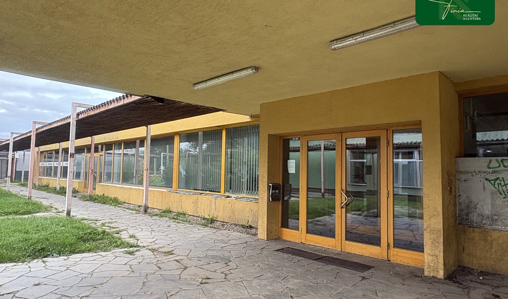 Pronájem kanceláře 1 722 m², Česká Lípa – náhled fotky 2