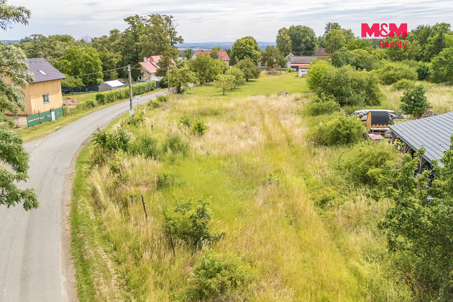 Prodej stavebního pozemku 1 176 m² – pohled 5