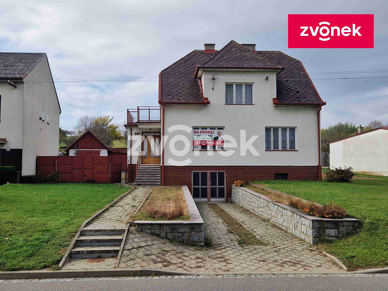 Prodej domu 280 m² s pozemkem 803 m²