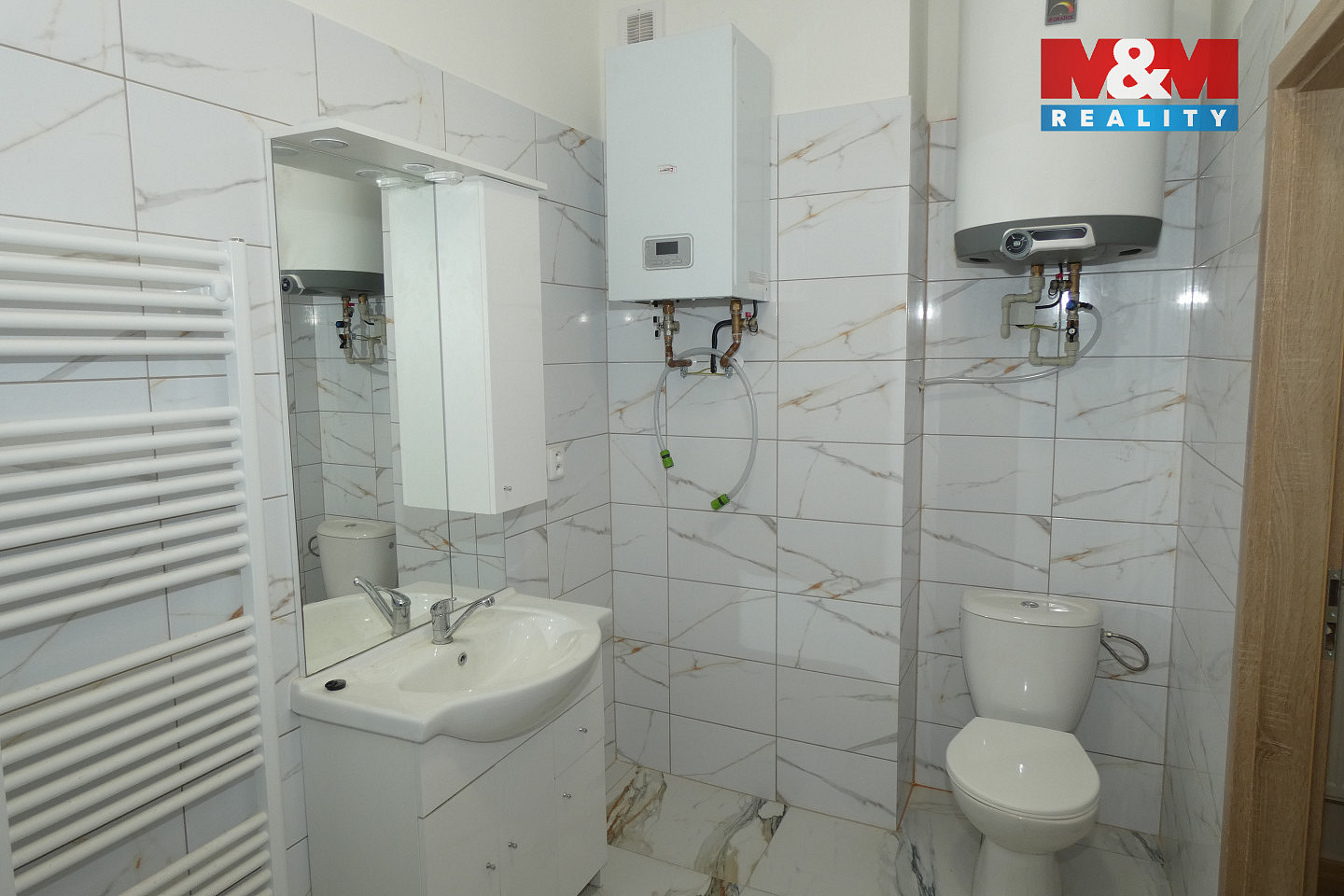 Prodej nájemního domu, činžáku 228 m² – pohled 3
