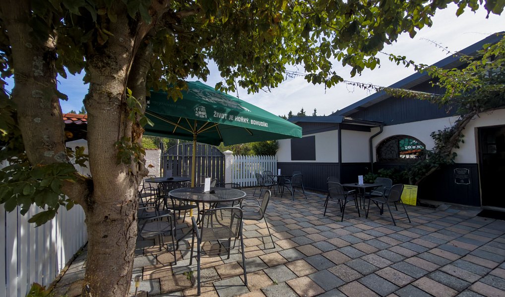 Prodej chaty/chalupy 304 m² s pozemkem 975 m², Hroznětín – náhled fotky 14