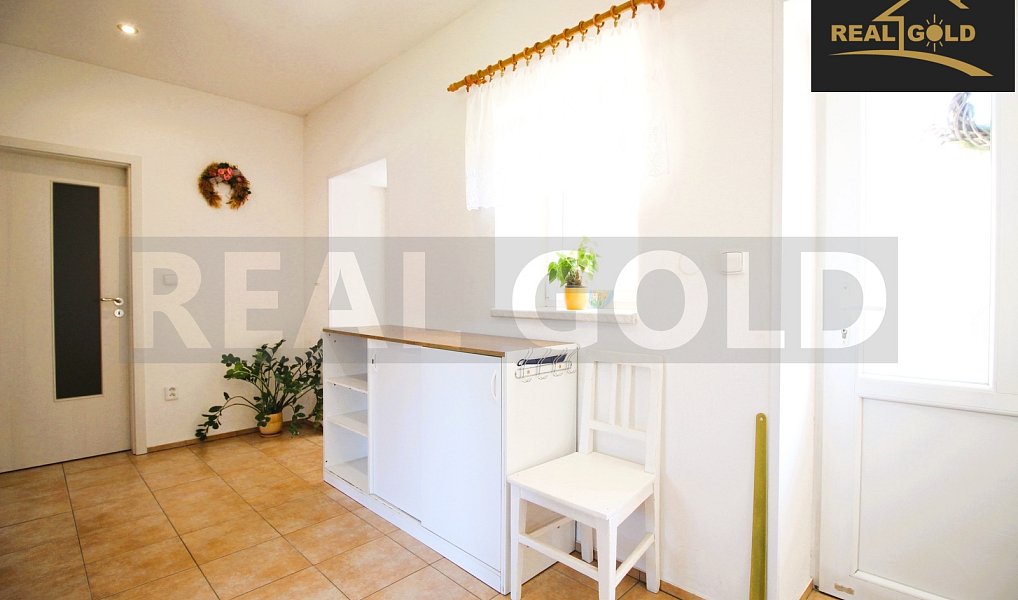 Prodej domu 200 m² s pozemkem 900 m², Jaroměřice nad Rokytnou – náhled fotky 2