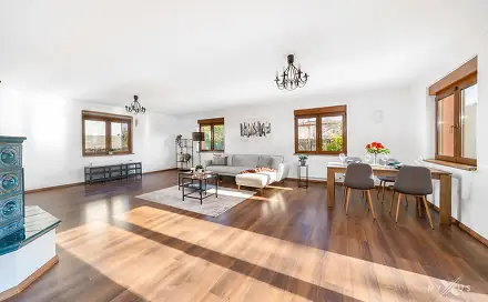 Prodej domu 345 m² s pozemkem 913 m², Jarovská, Ohrobec, okres Praha-západ