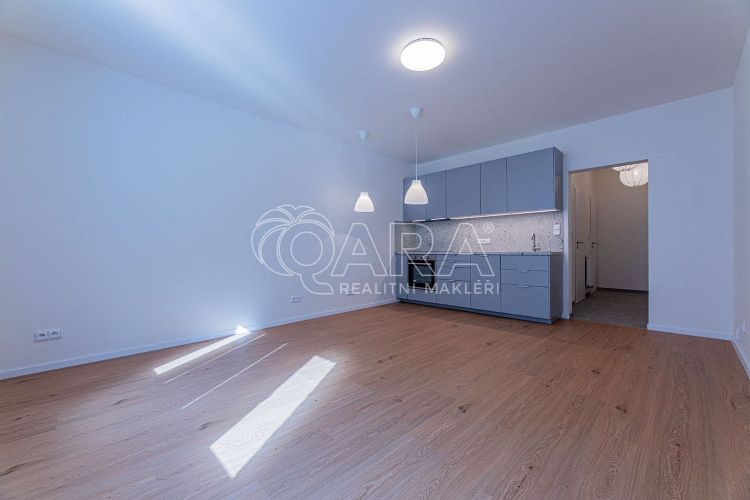 Byt 1+kk o velikosti 34 m², po rekonstrukci k okamžitému nastěhování, Viklefova, Praha 3 - Žižkov