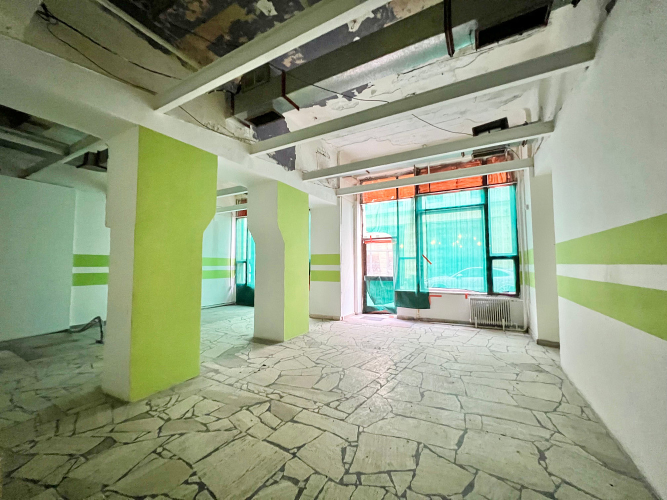 Pronájem kanceláře 580 m² – fotografie 2
