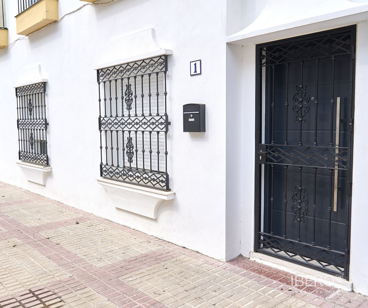 Pis 4+kk – Estepona, Barriada Islas Canarias