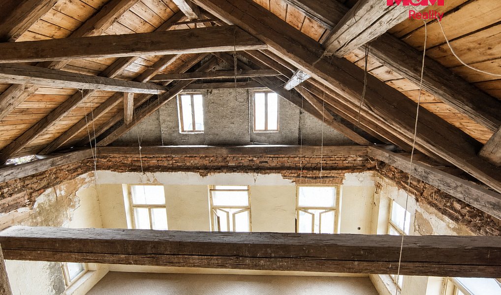 Prodej domu 215 m² s pozemkem 2 616 m², Bochov – náhled fotky 11