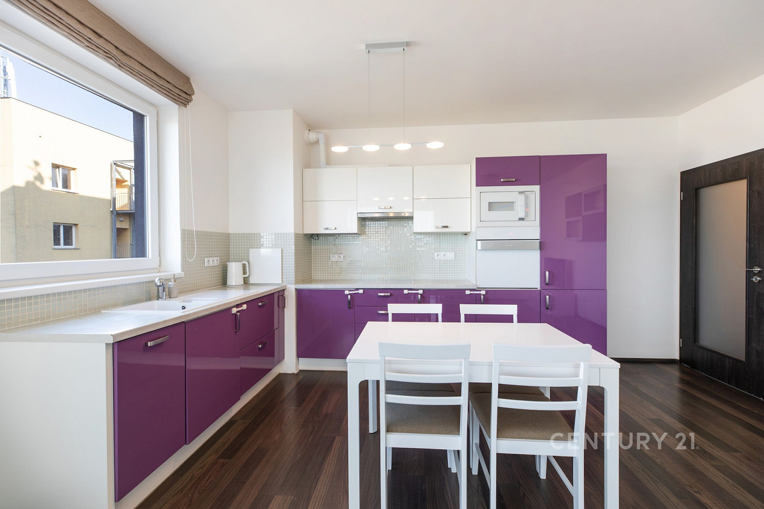 Pronájem bytu 2+kk 56 m² — photo 4