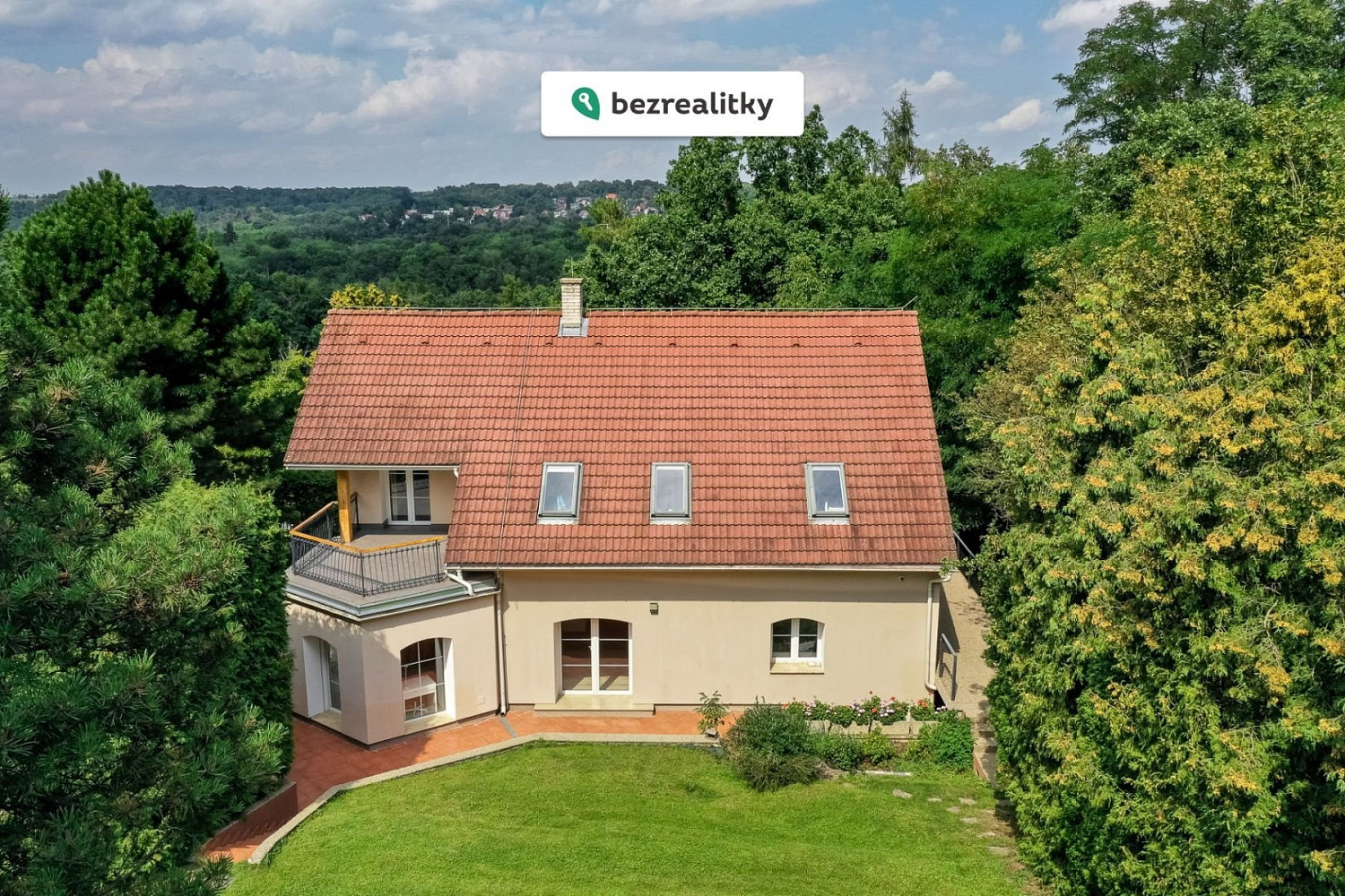 Prodej domu 246 m² s pozemkem 795 m²