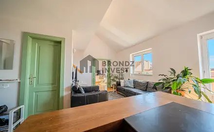 Pronájem bytu 3+kk 93 m²