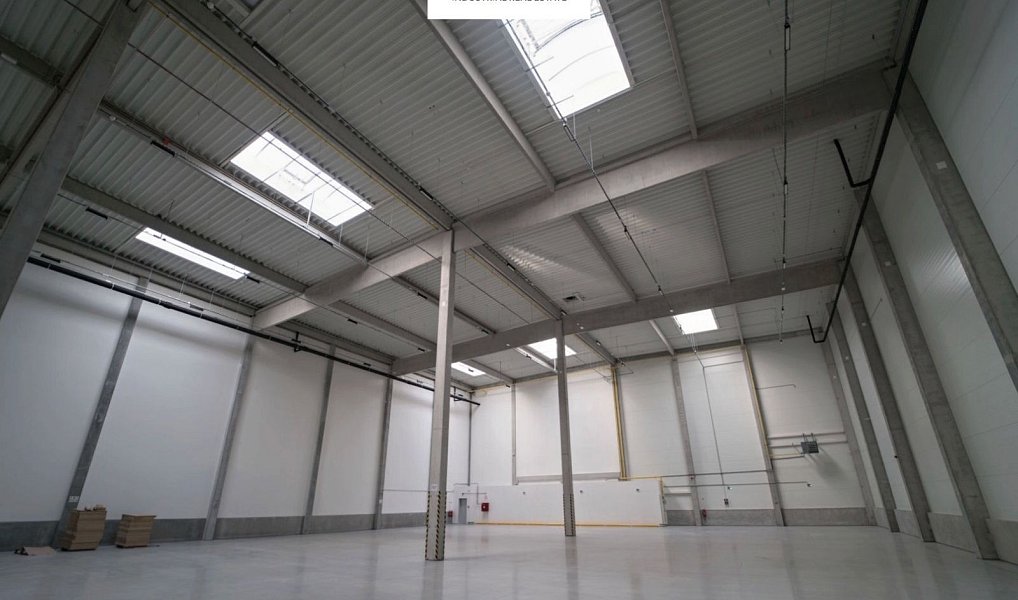 Pronájem výrobních prostor 2 662 m², Jičín – náhled fotky 6