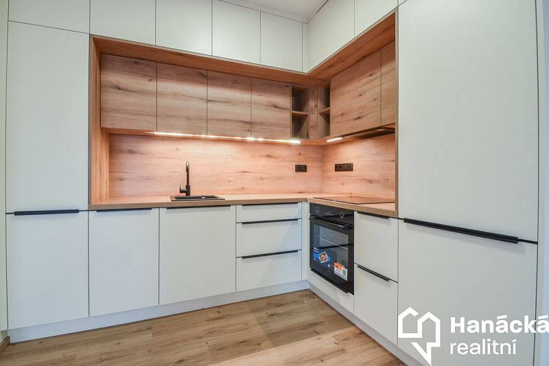 Pronájem bytu 2+kk 62 m² - Widok 5
