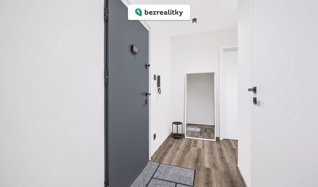Prodej bytu 2+kk 45 m², Praha – náhled fotky 9