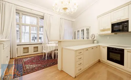 Pronájem bytu 3+kk 76 m², Truhlářská, Praha 1 - Nové Město