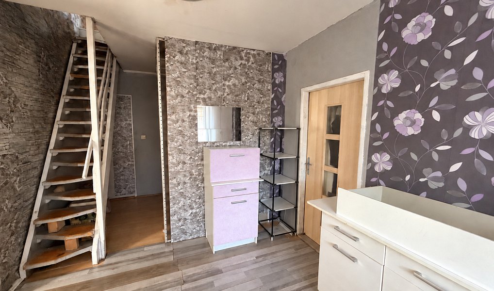 Prodej domu 130 m² s pozemkem 452 m², Svojšice – náhled fotky 4